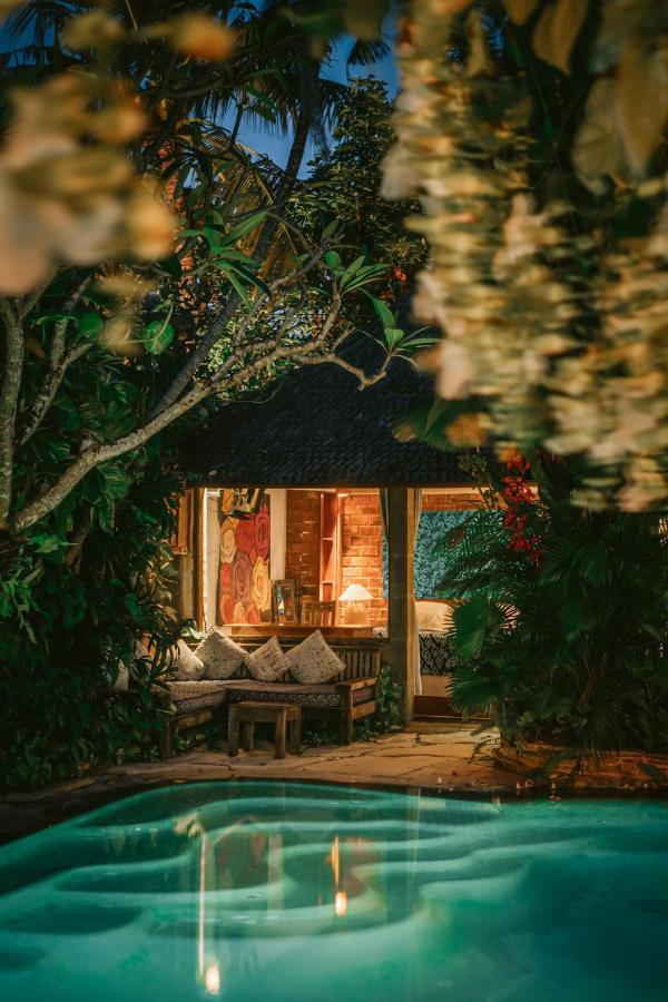 Villa Istimewa Seminyak Buitenkant foto