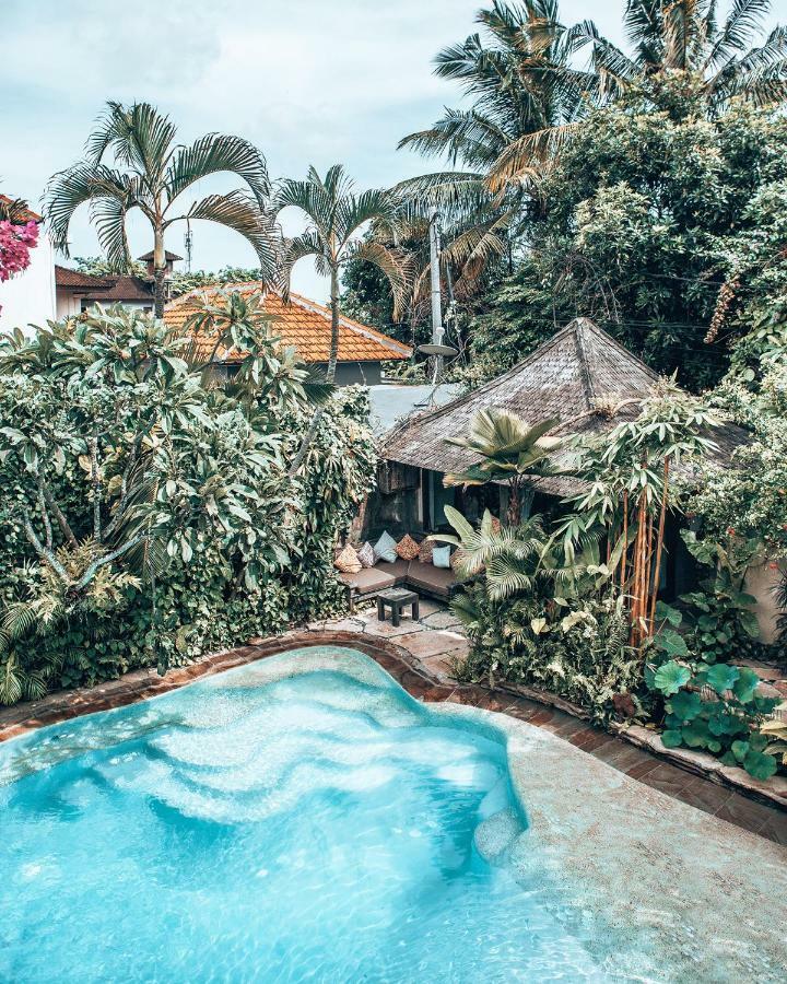 Villa Istimewa Seminyak Buitenkant foto